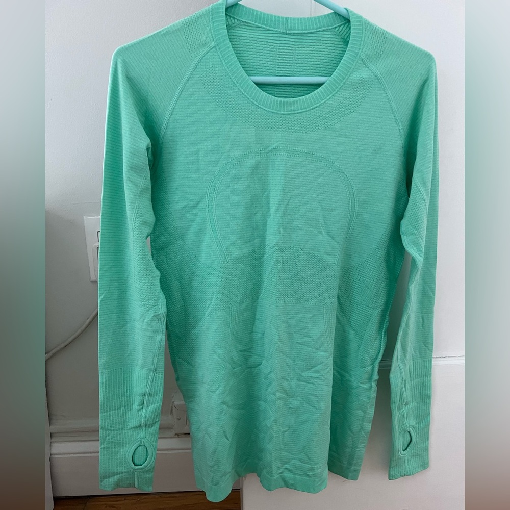 Lululemon Run Swiftly Long Sleeve - mint green size 6. Unworn